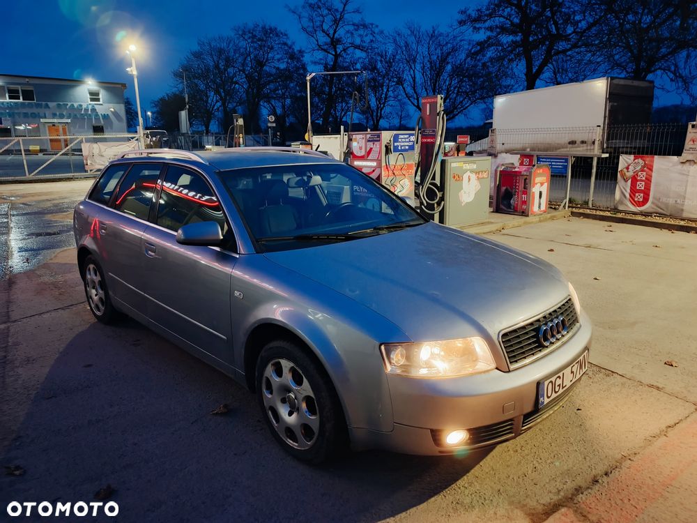 Audi A4 Avant - 4