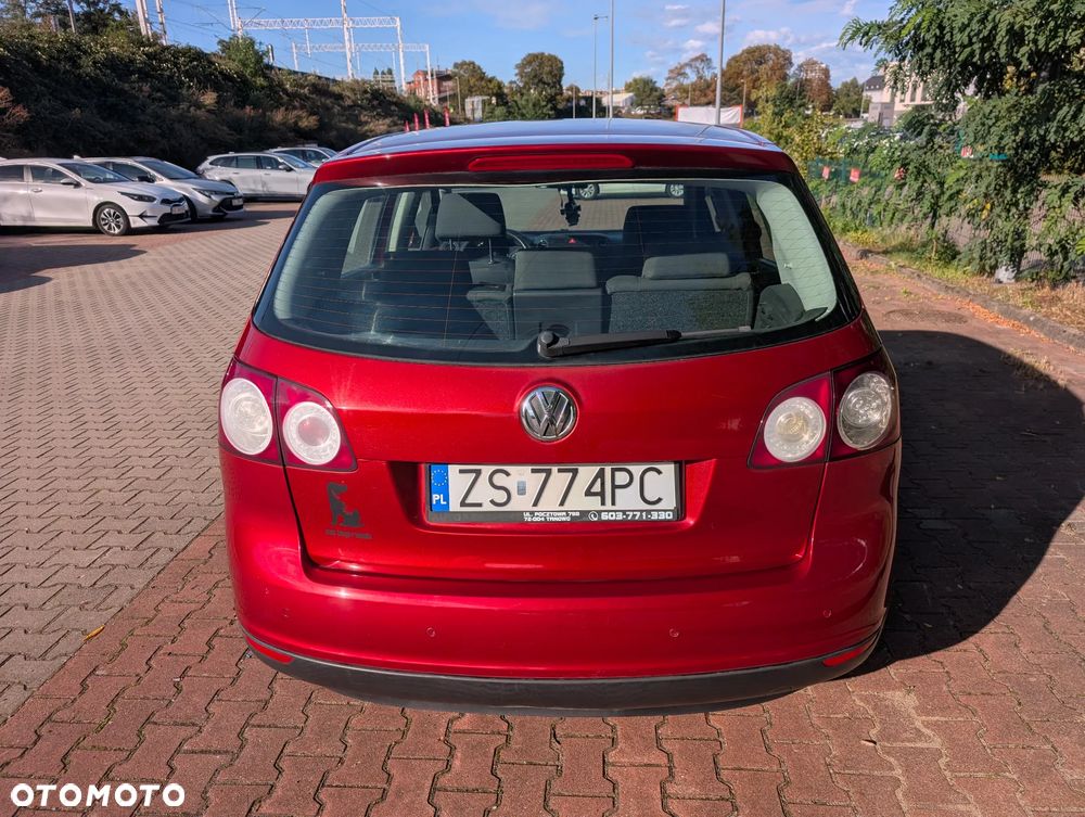 Volkswagen Golf 1.6 FSI Trendline - 5