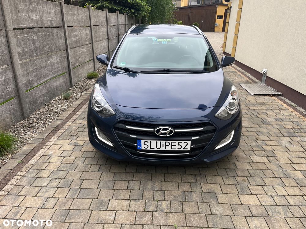 Hyundai i30 blue Kombi 1.6 CRDi Style - 3