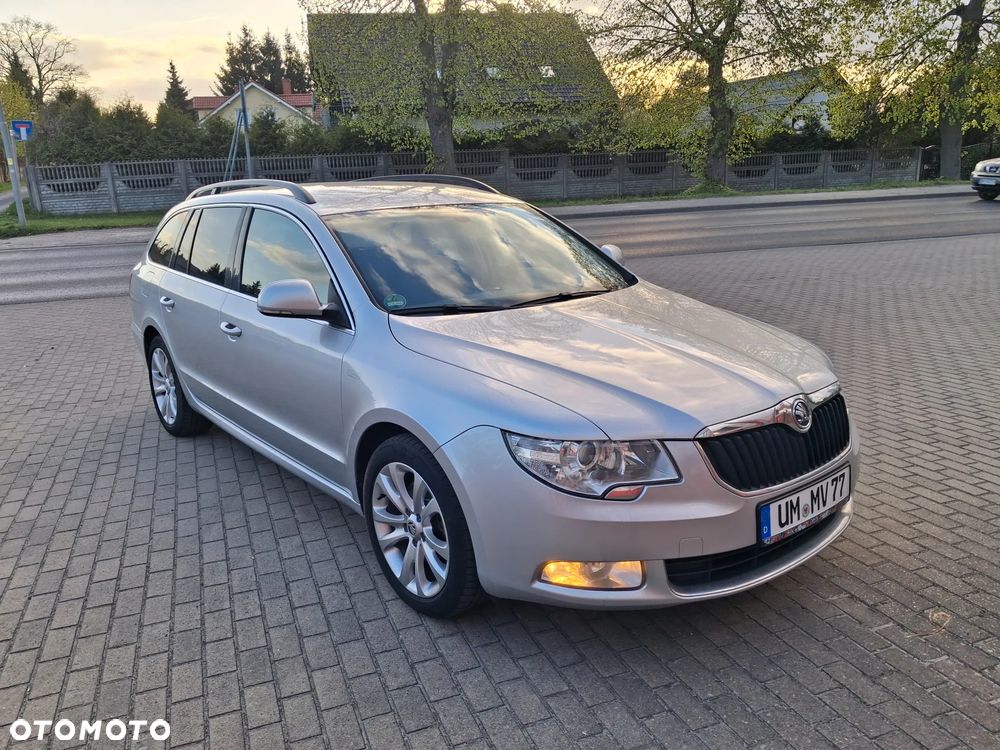 Skoda Superb 2.0 TDI DSG FAMILY - 2