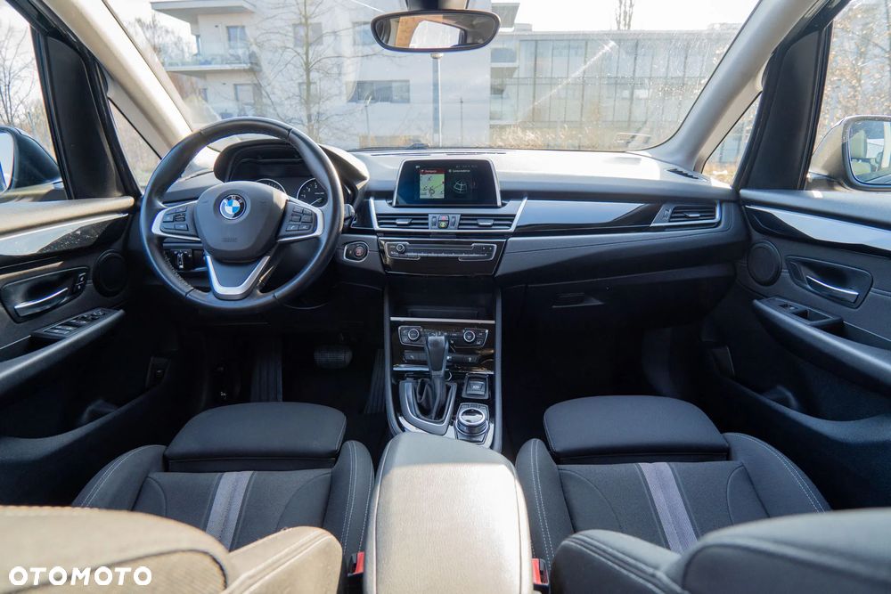 BMW Seria 2 218i Sport Line - 11