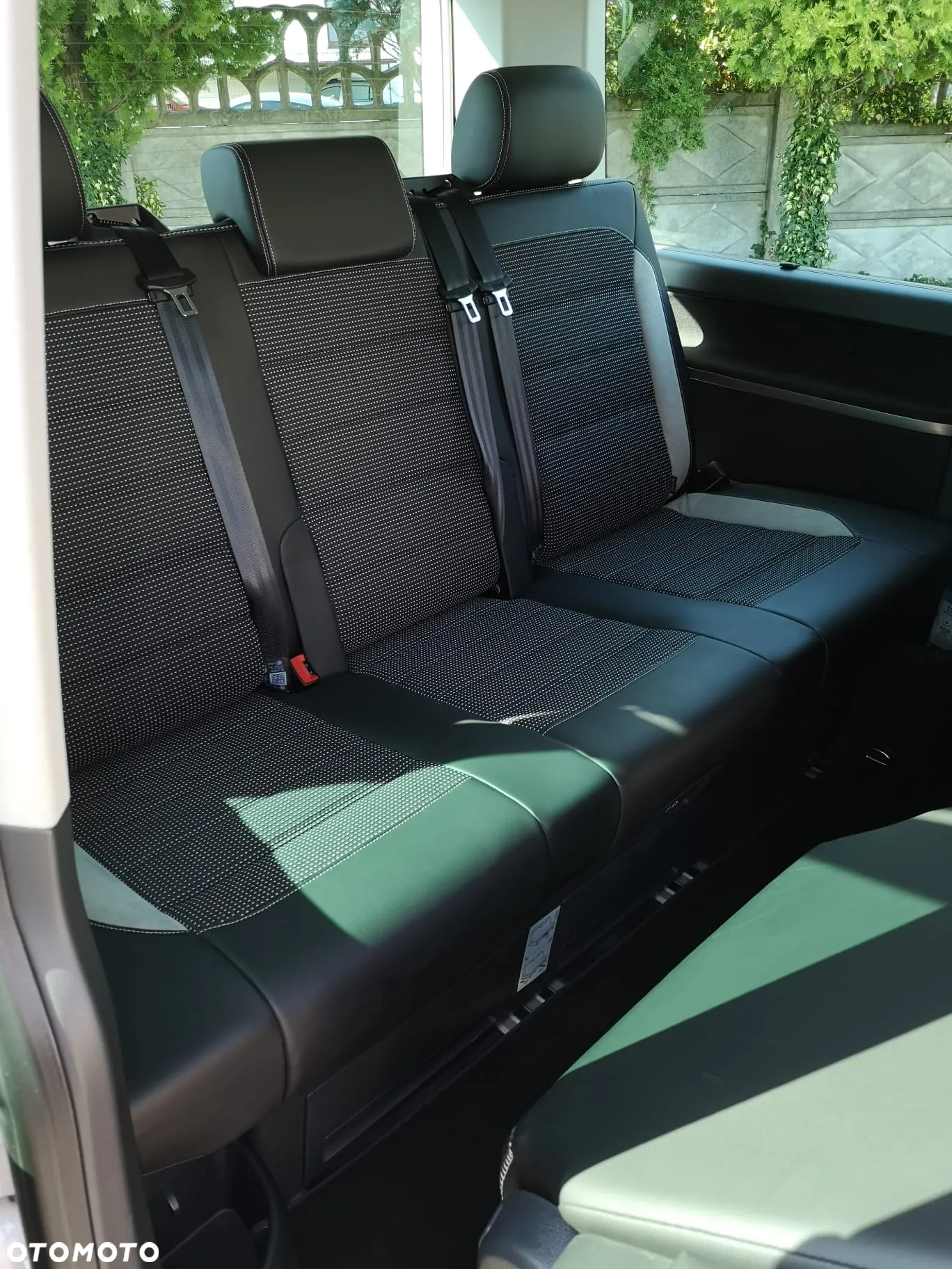 Volkswagen Multivan - 18
