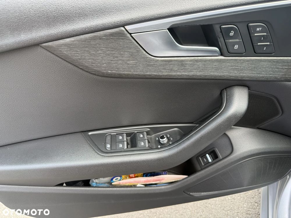 Audi A4 Limousine - 5