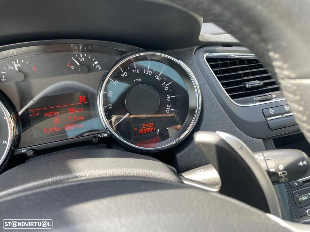 Peugeot 5008 1.6 E-HDi 7L Allure 2-Tronic - 14