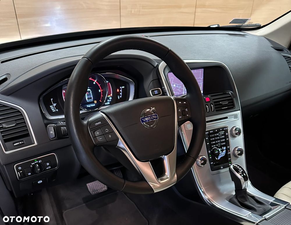 Volvo XC 60 D4 Drive-E Summum - 11