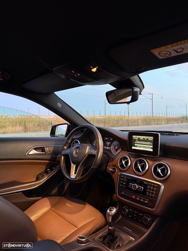 Mercedes-Benz A 180 CDI AMG Line - 12