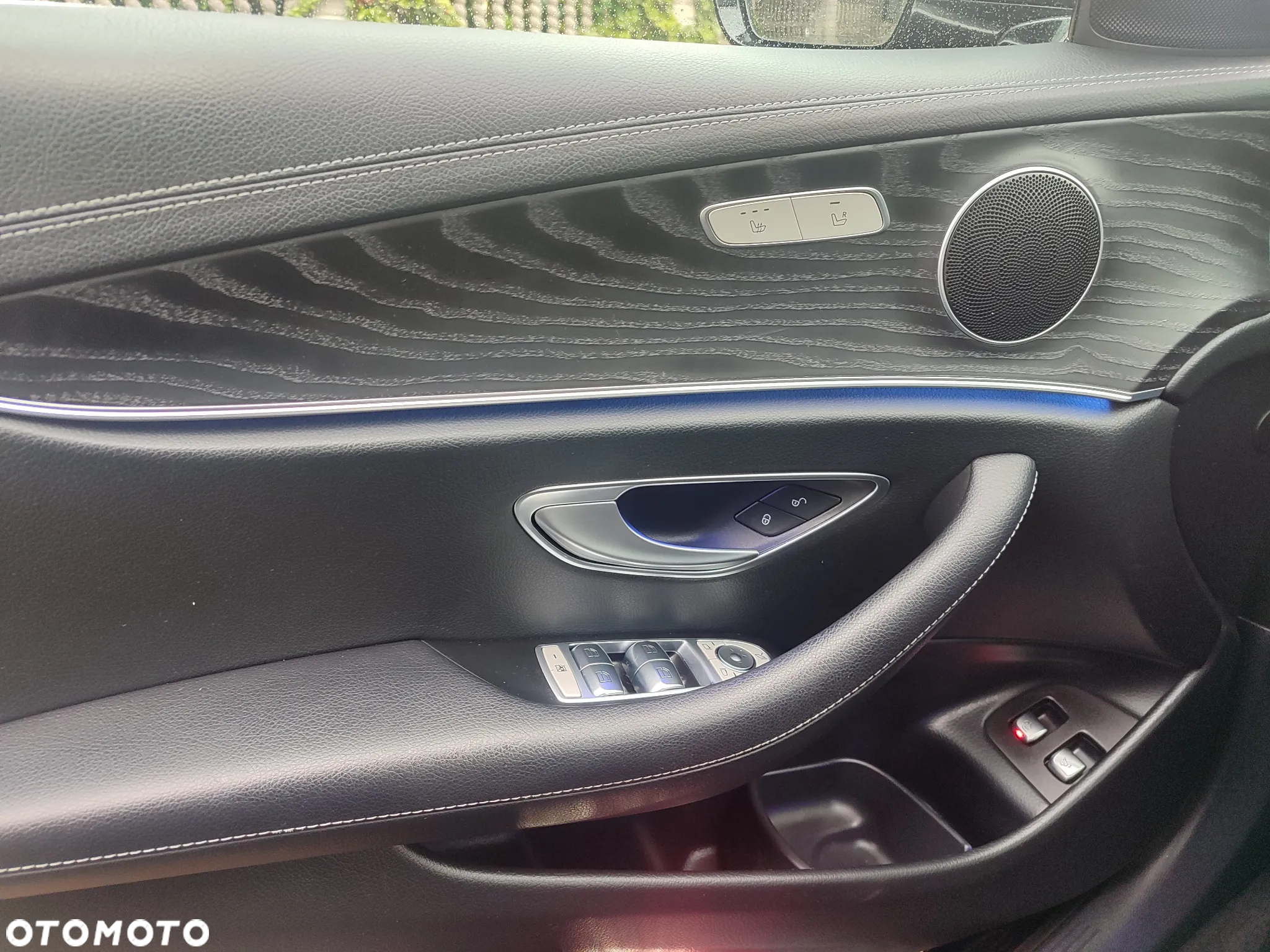Mercedes-Benz Klasa E 300 d T 9G-TRONIC - 13