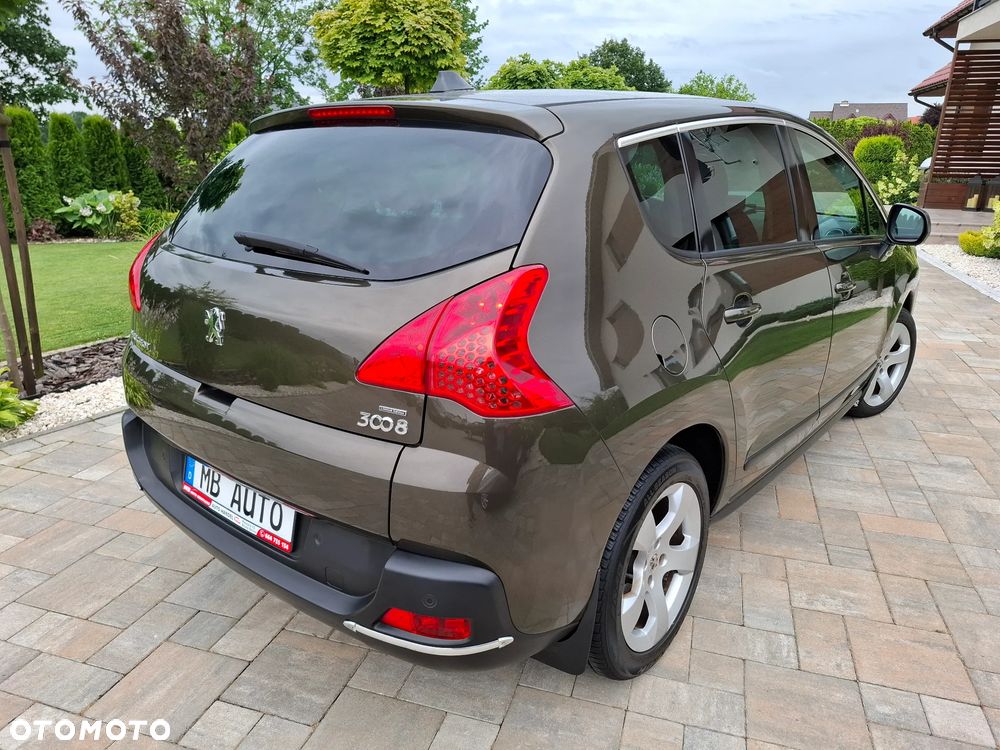 Peugeot 3008 HDi FAP 110 Premium - 17