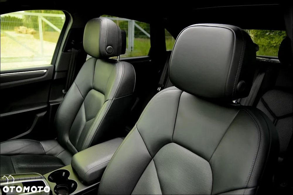 Porsche Macan Standard - 18