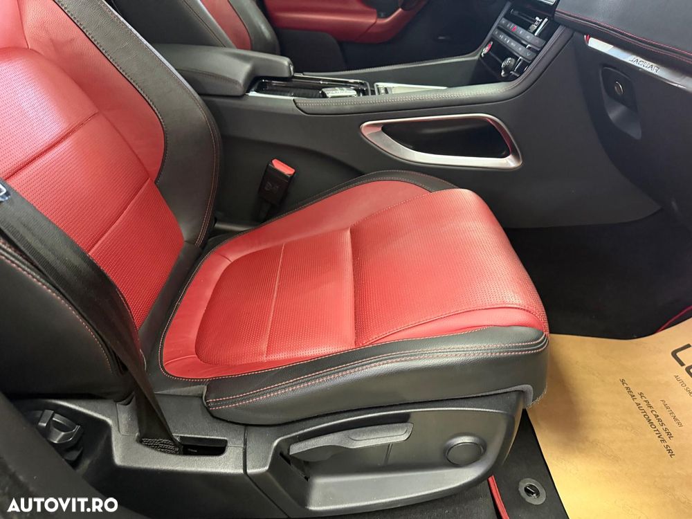 Jaguar F-Pace 30d AWD R-Sport - 19