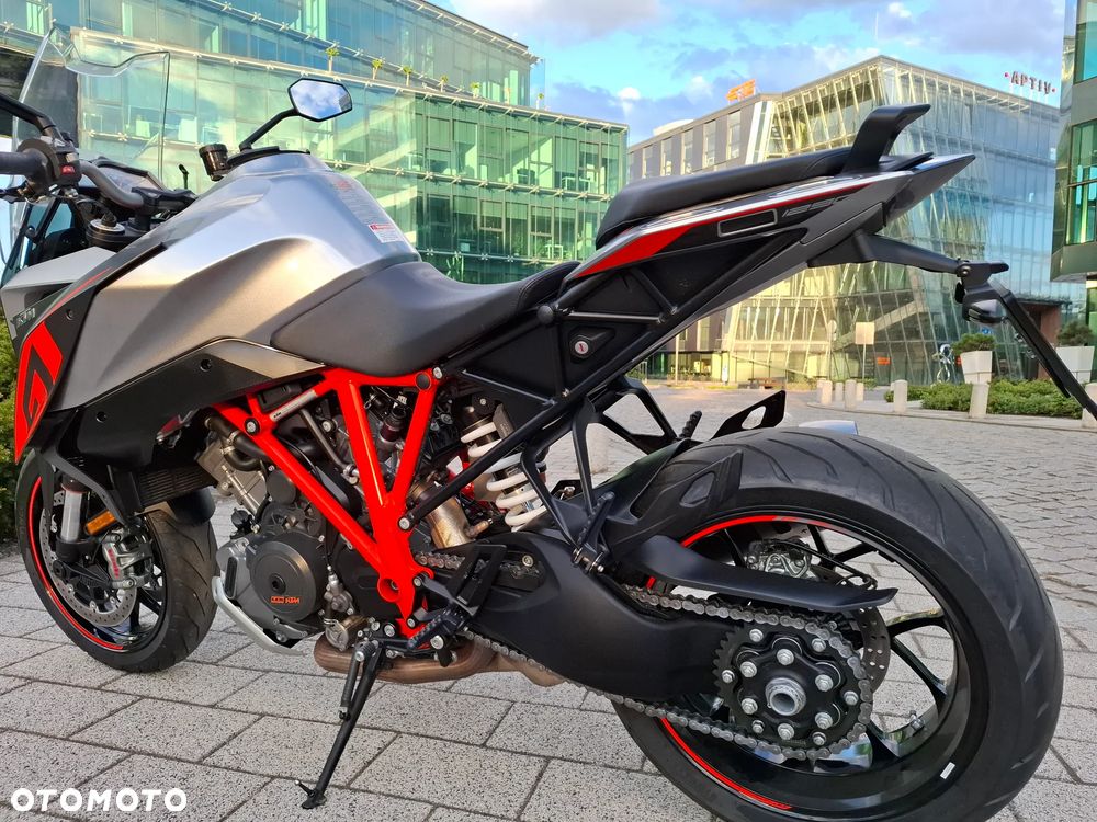 KTM Super Duke - 14