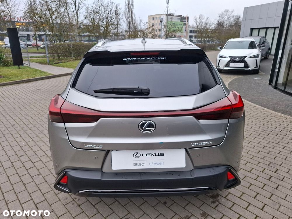 Lexus UX 250h GPF F Sport Design 2WD - 4