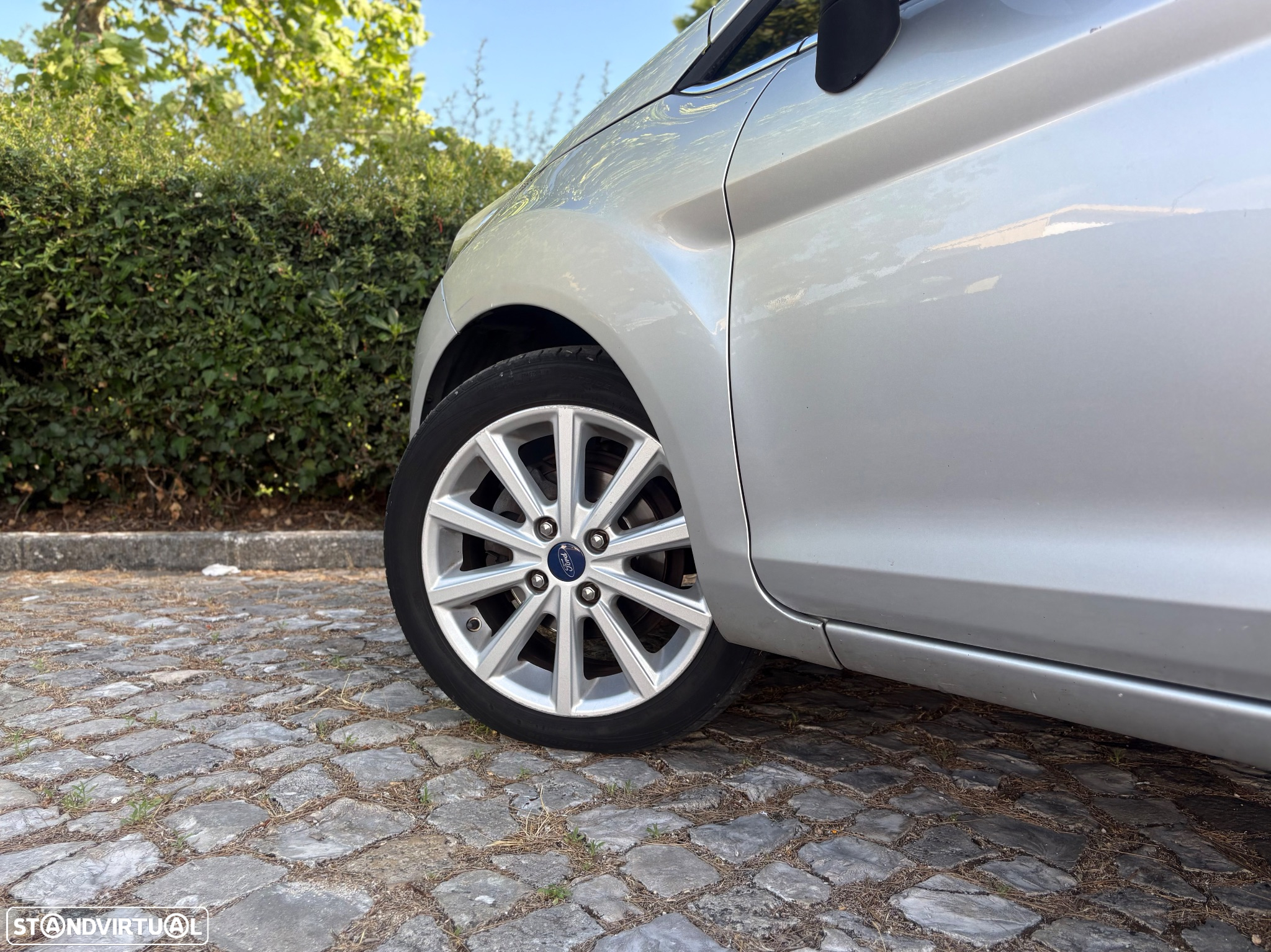 Ford Fiesta - 9