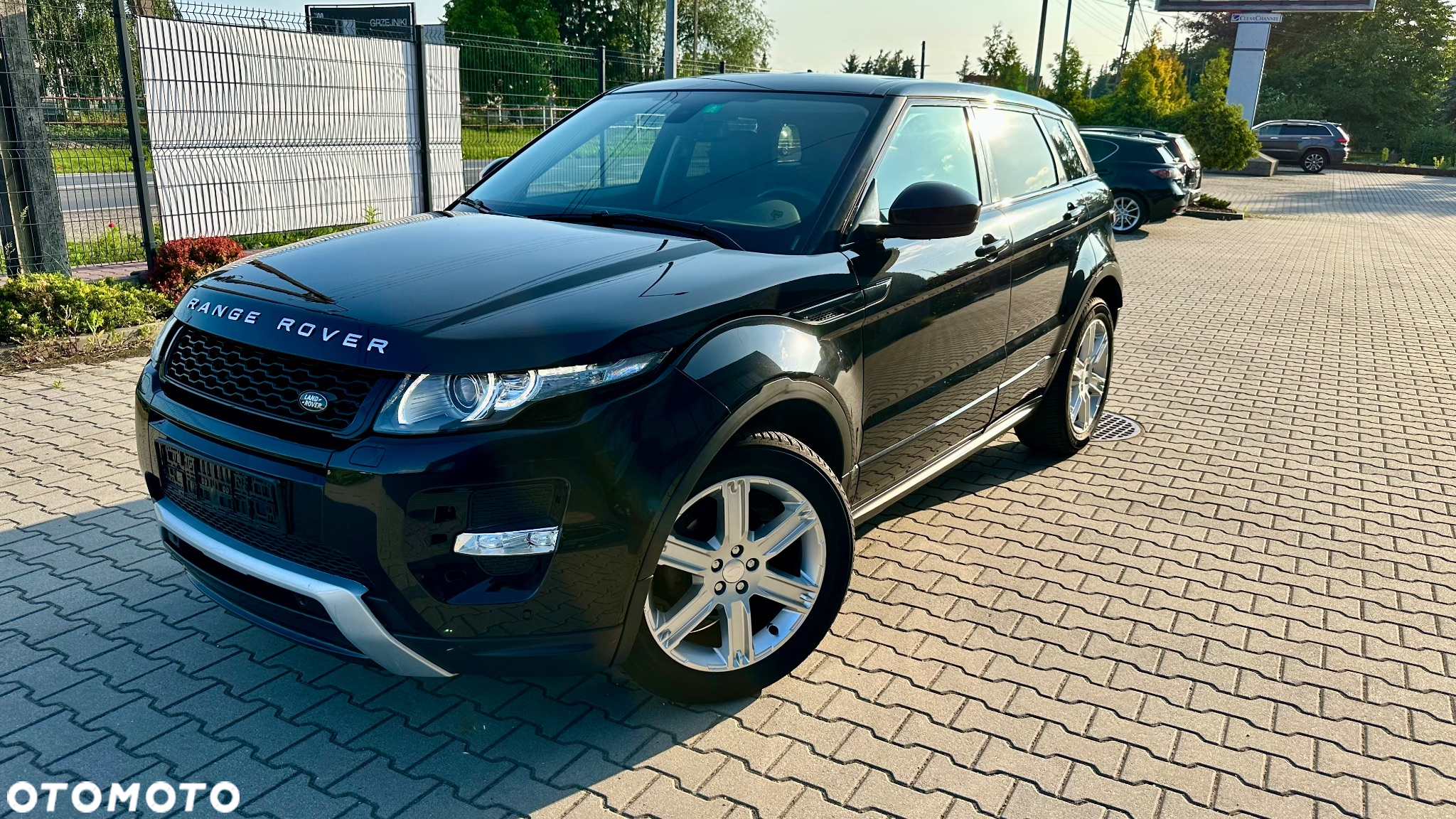Land Rover Range Rover Evoque SD4 Black Dynamic - 2