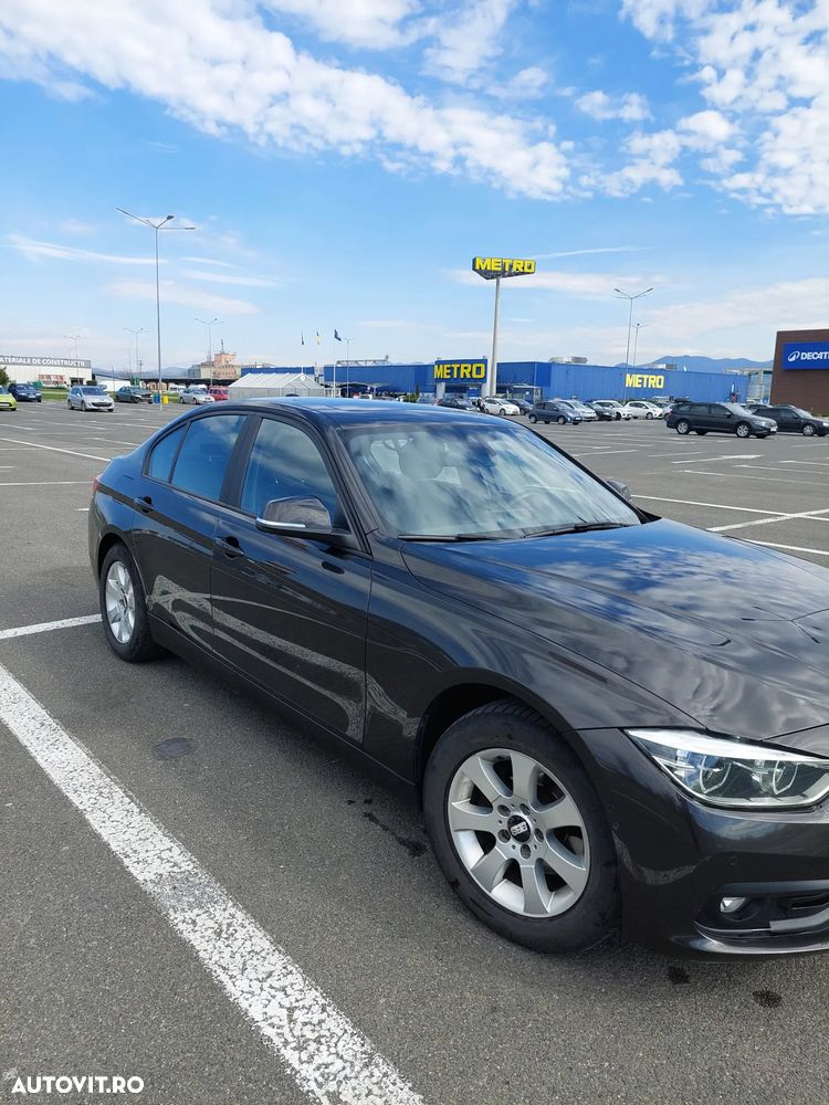 BMW Seria 3 320d xDrive Advantage - 4