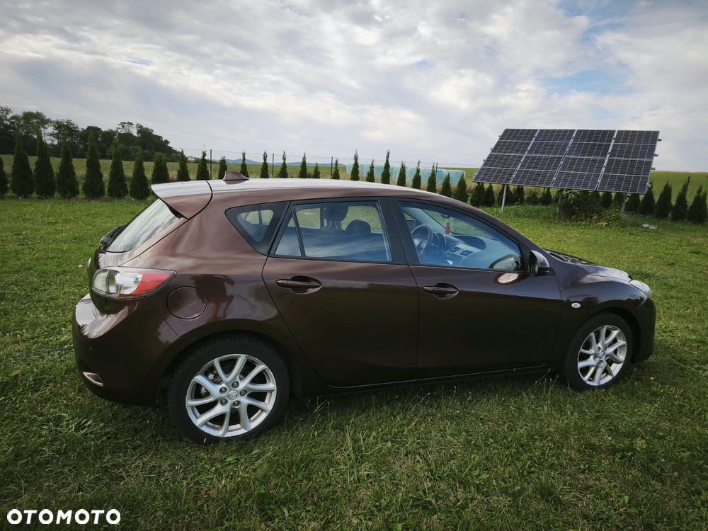 Mazda 3 2011 photo 3