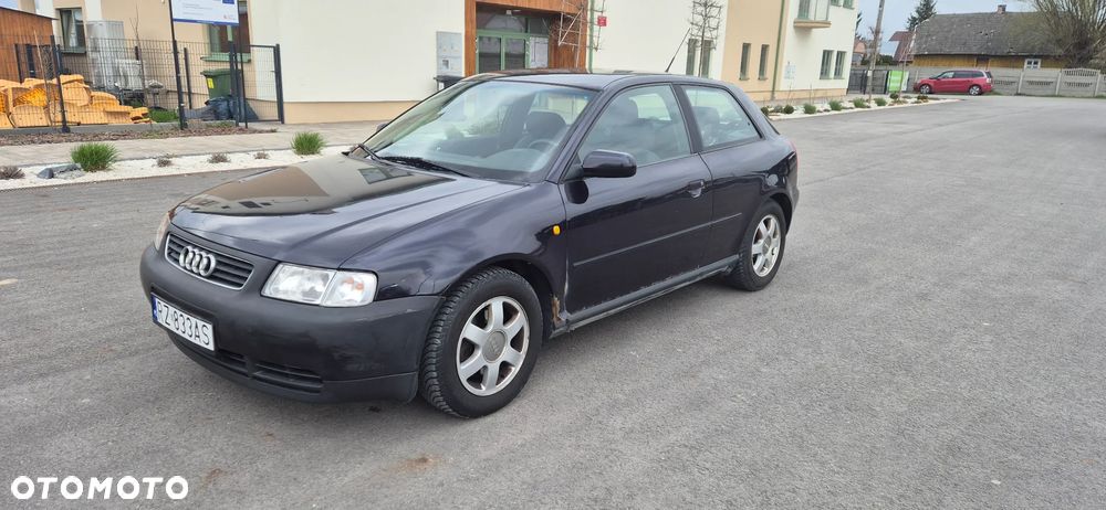 Audi A3 3-drzwiowe 1.8T Ambiente - 2