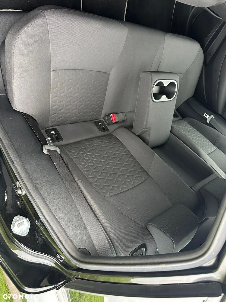 Toyota Corolla 1.8 Hybrid Comfort - 14