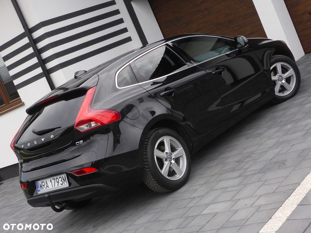 Volvo V40 D2 Momentum - 19