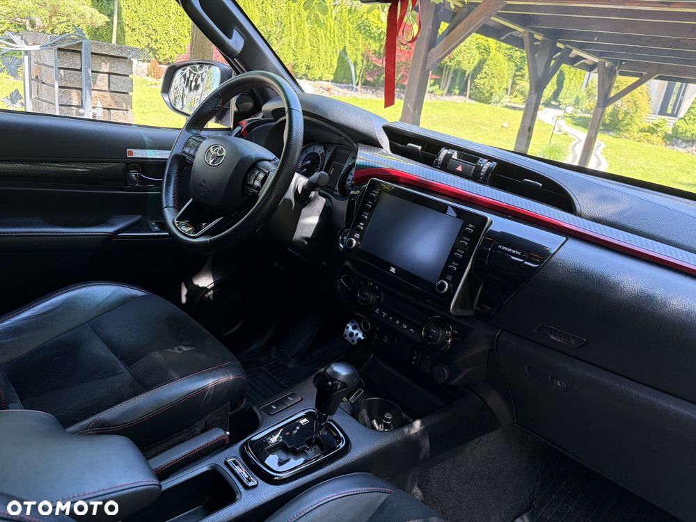 Toyota Hilux 2.8 D-4D Double Cab GR Sport 4x4 - 6