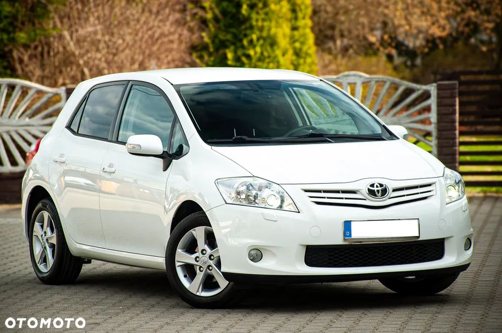 Toyota Auris 1.6 Executive - 8