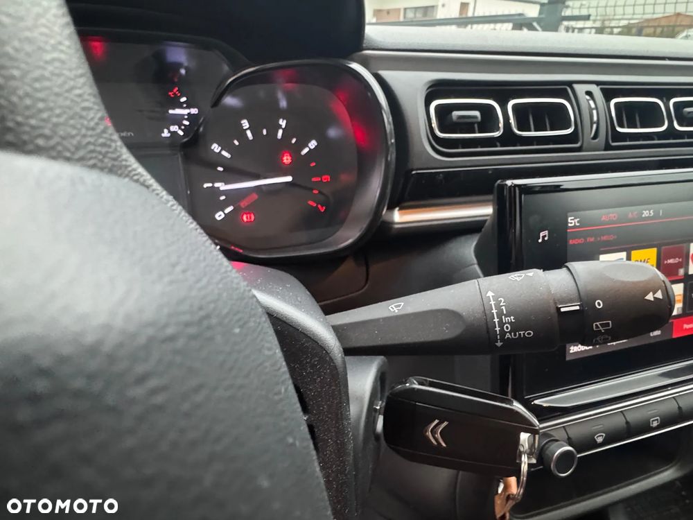 Citroën C3 1.2 PureTech Shine - 36