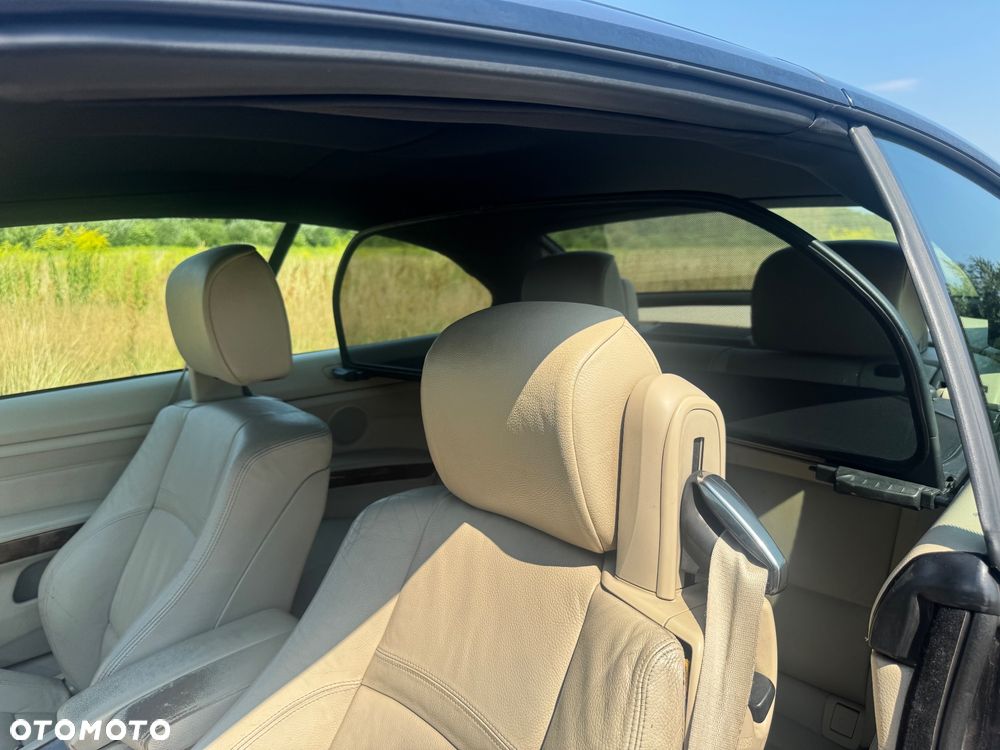 BMW Seria 3 325i - 11