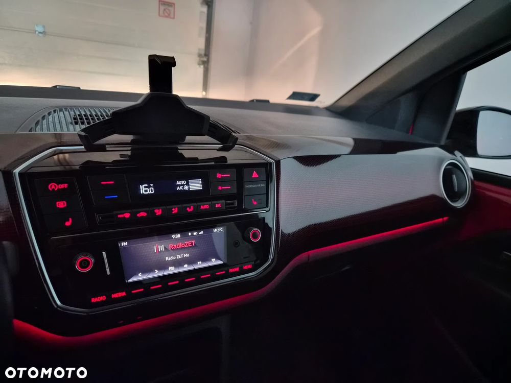 Volkswagen up! - 19