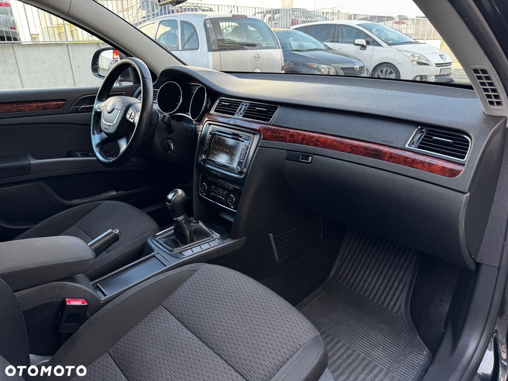 Skoda Superb 1.8 TSI Elegance - 25