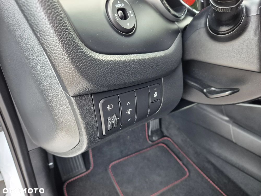 Kia Ceed 1.6 GDI Fifa World Cup Edition - 25