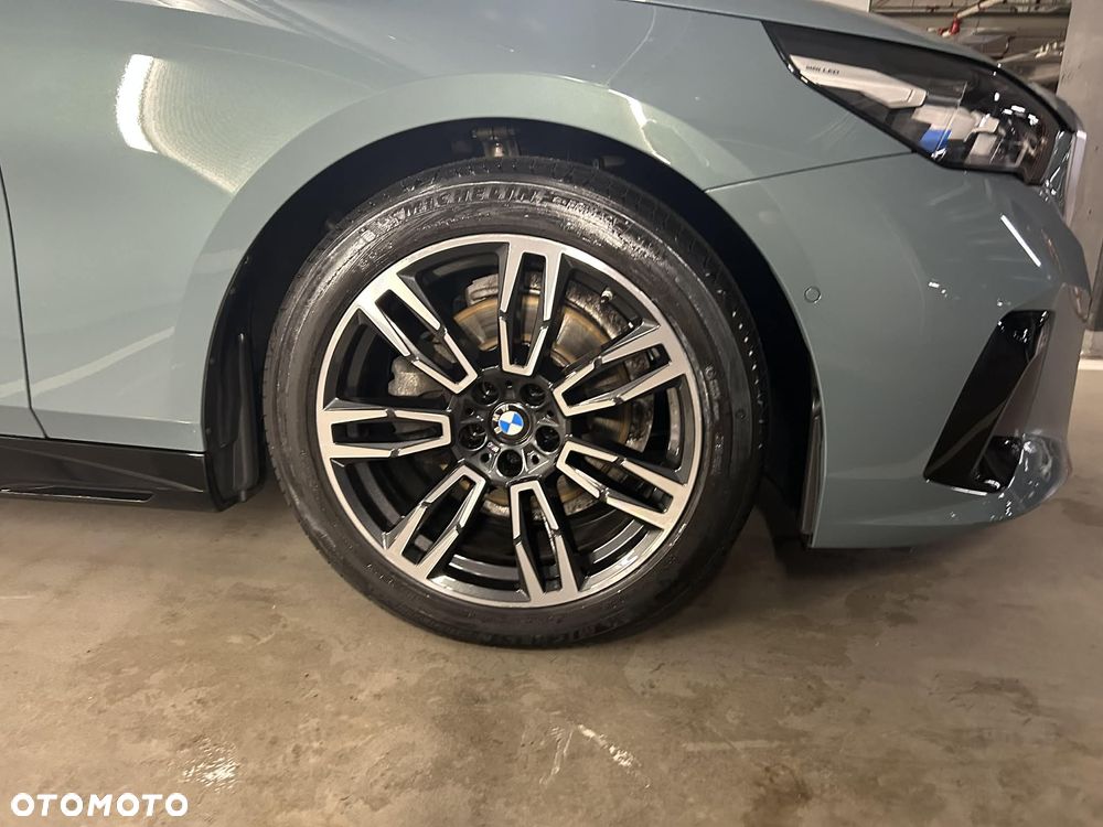 BMW Seria 5 520i mHEV M Sport - 4
