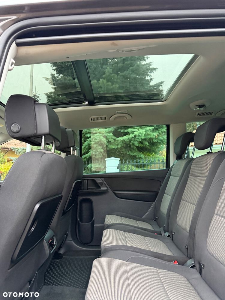 Volkswagen Sharan 2.0 TDI DSG BlueMotion Technology Comfortline - 23