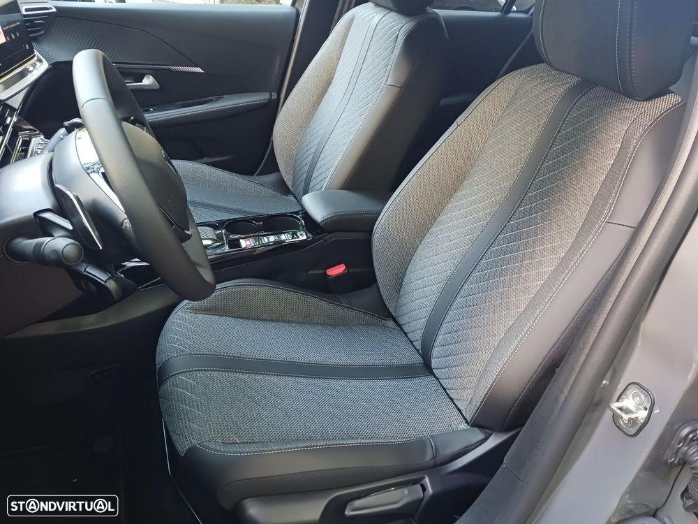 Peugeot 208 1.2 Hybrid Allure e-DCS6 - 31