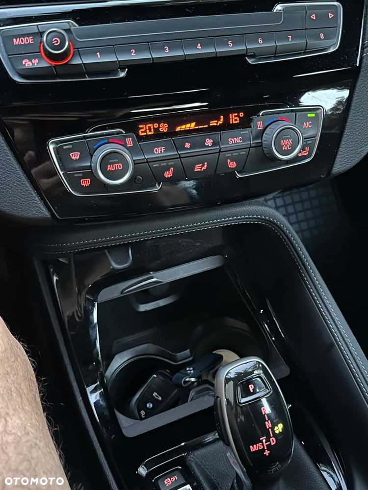 BMW X1 sDrive18d M Sport - 12