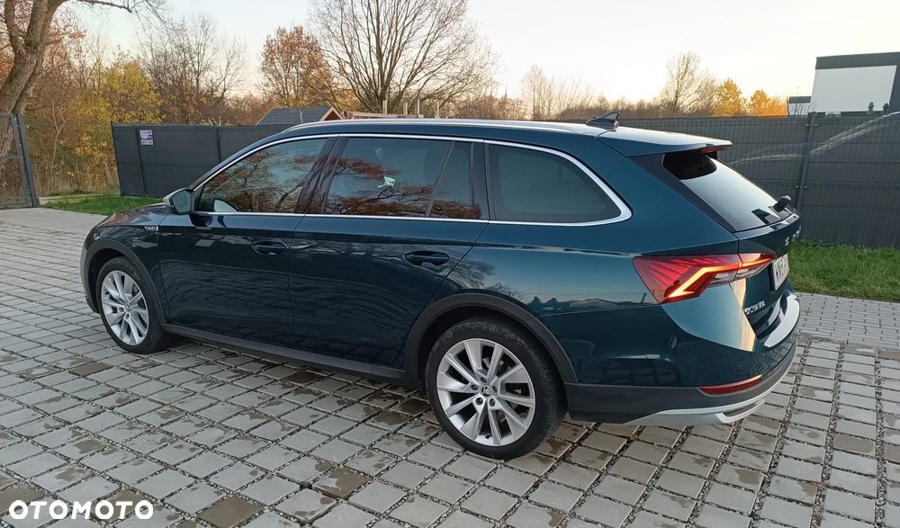 Skoda Octavia 2.0 TSI 4x4 Sportline DSG - 5