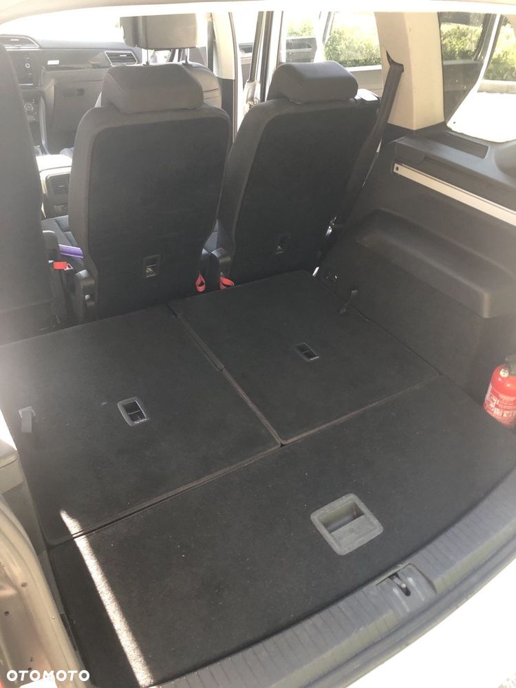 Volkswagen Touran 1.4 TSI BMT Comfortline DSG - 9