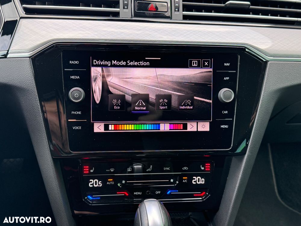 Volkswagen Passat 2.0 TDI SCR DSG Highline - 24