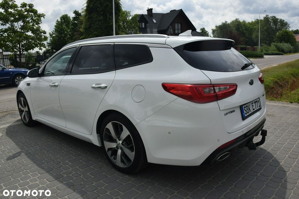 Kia Optima - 17
