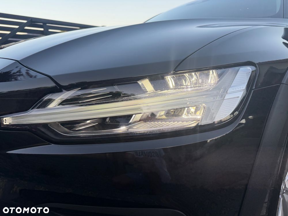 Volvo V60 Cross Country D3 Geartronic Momentum - 25