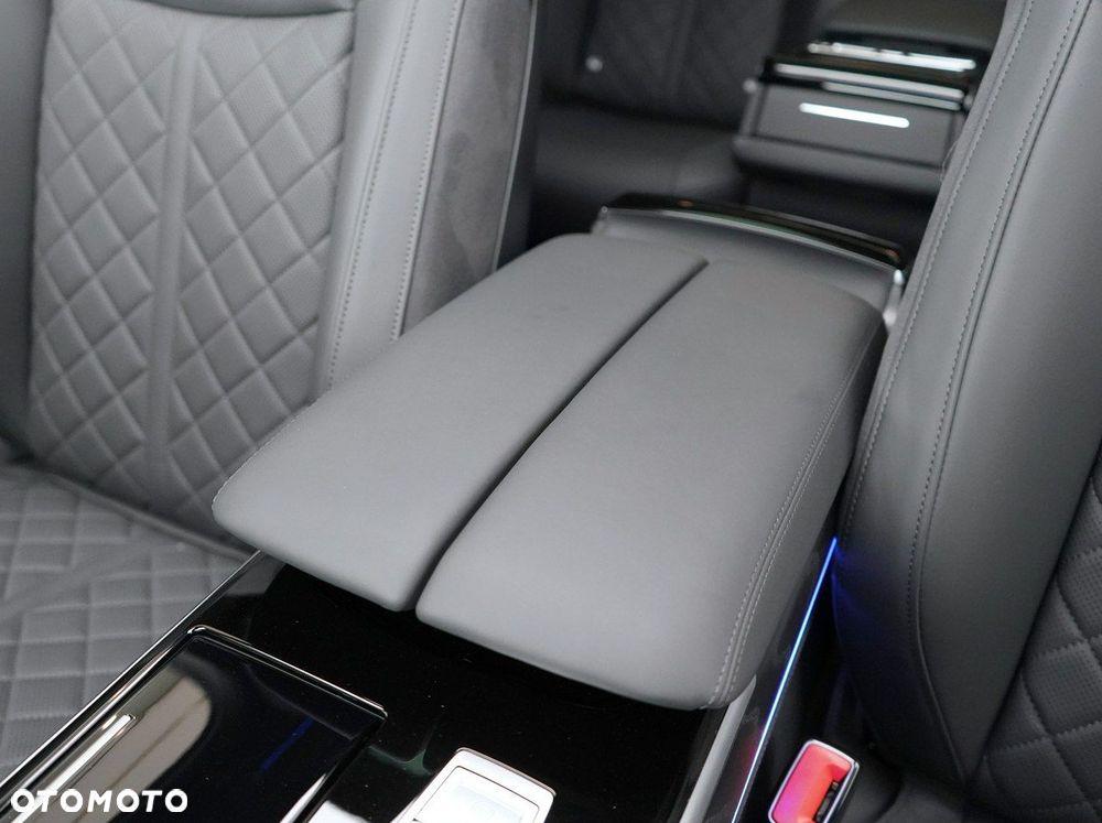 Audi A8 - 18