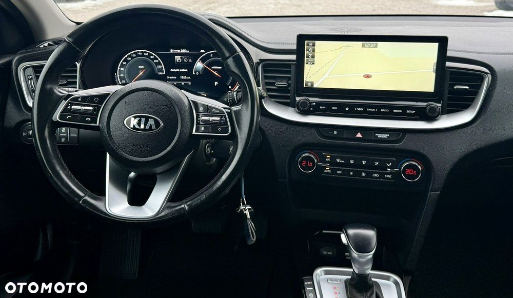 Kia XCeed - 14
