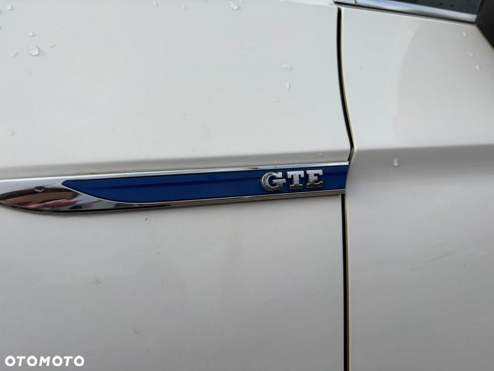 Volkswagen Passat - 22