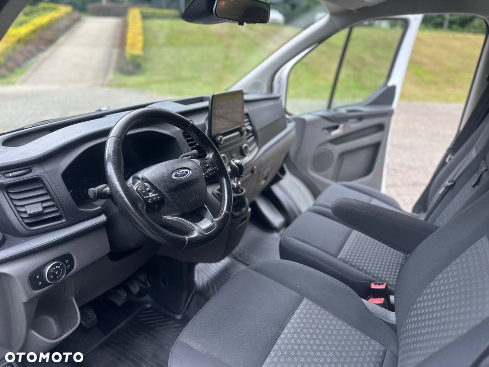 Ford Transit Custom - 13