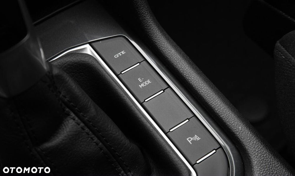 Volkswagen Tiguan - 15