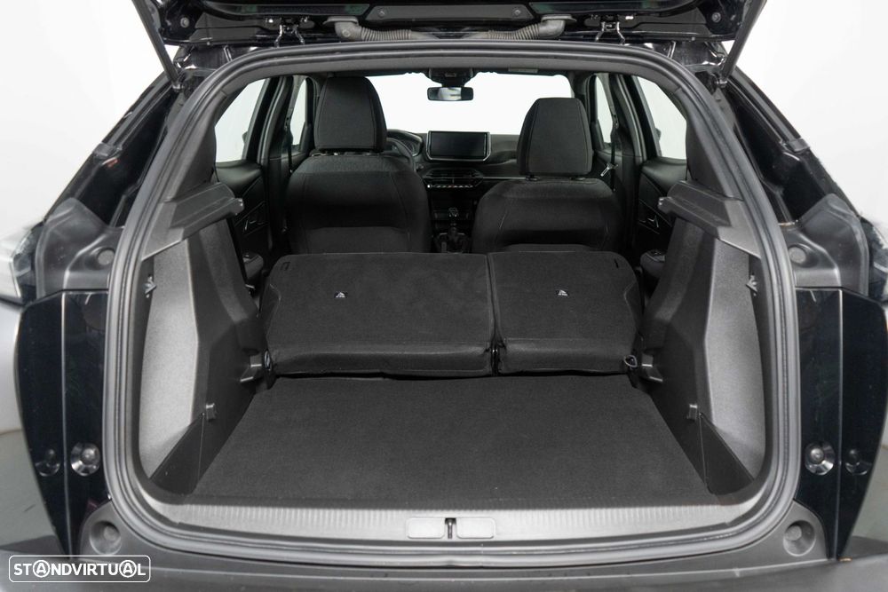 Peugeot 2008 1.2 Style - 16