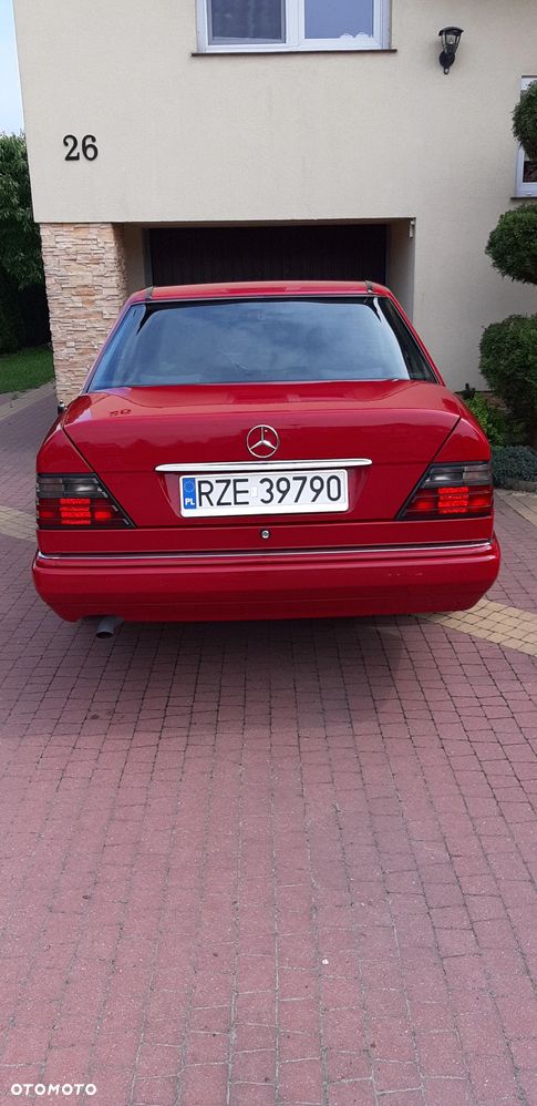 Mercedes-Benz W124 (1984-1993) ver-e - 17