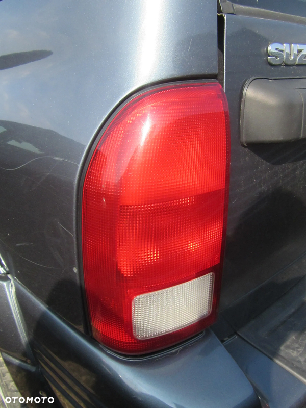 Suzuki Grand Vitara I LAMPA tył lewa prawa
