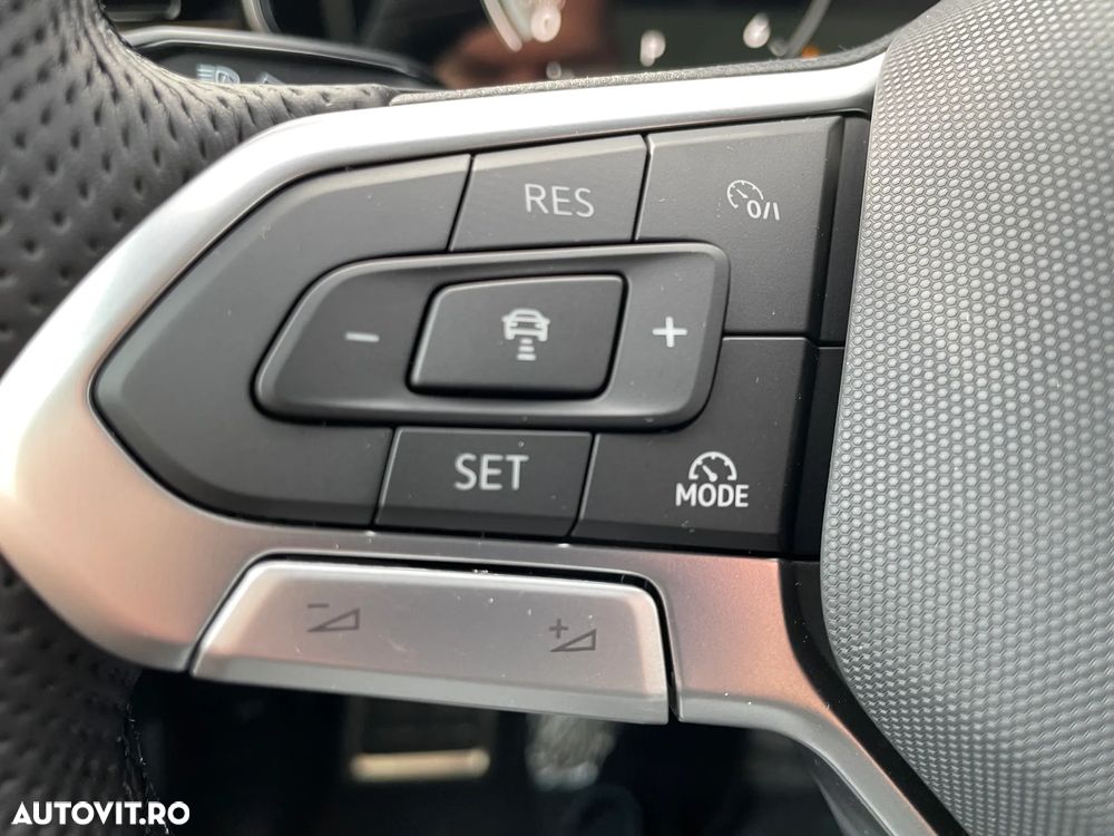 Volkswagen Touareg - 29