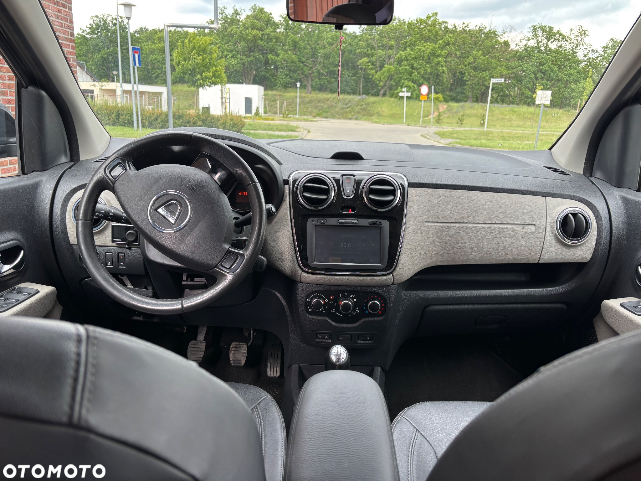Dacia Lodgy 1.5 dCi Laureate - 8