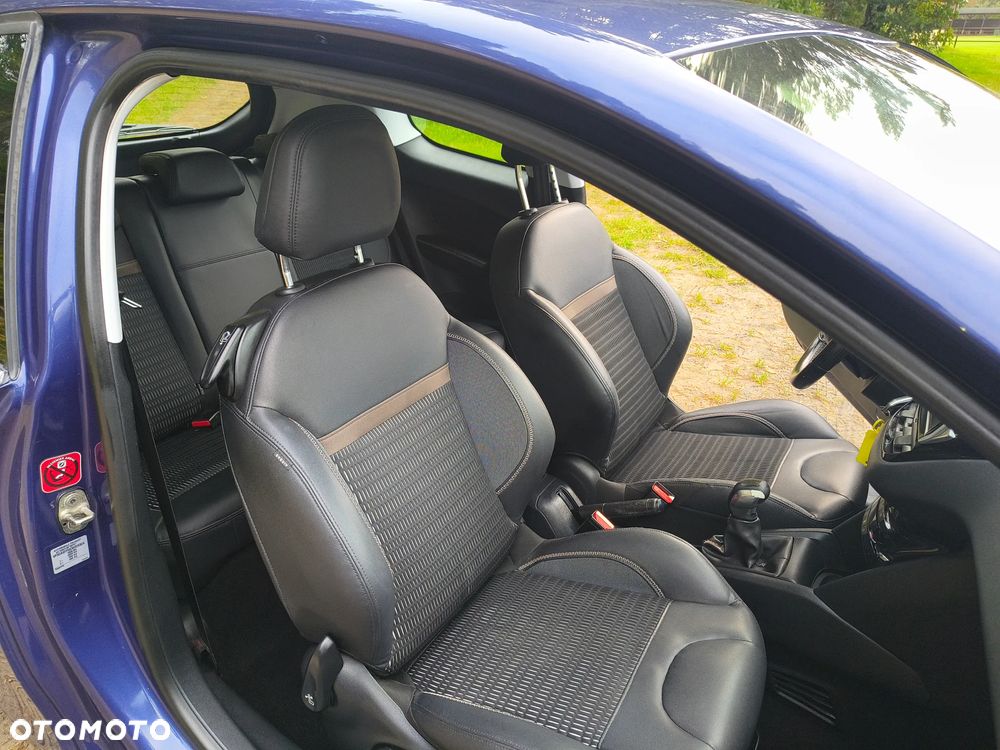 Peugeot 208 - 16